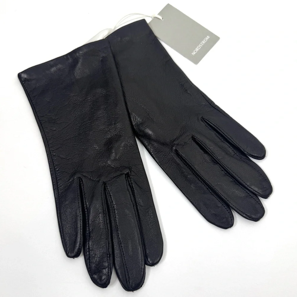NORDSTROM Leather Gloves Silk Lined NEW Size S Black
